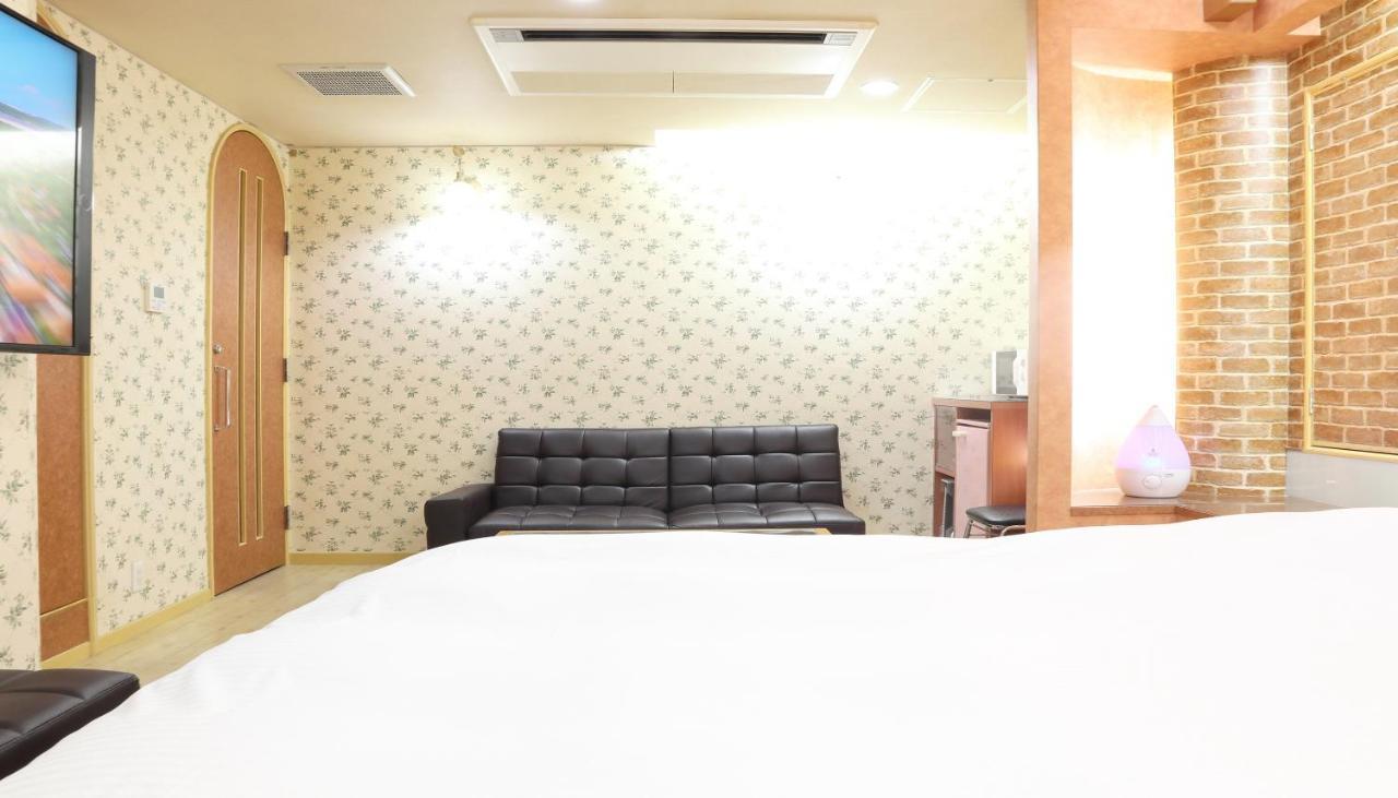 Hotel Mint House -Resort And Relaxation- Mihama  Buitenkant foto